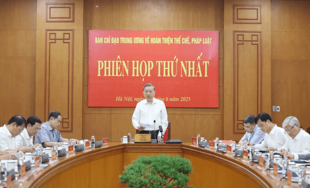 Toàn cảnh phiên họp thứ nhất của Ban Chỉ đạo Trung ương về hoàn thiện thể chế, pháp luật